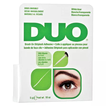 Brush-On Lash Adhesive with Vitamins